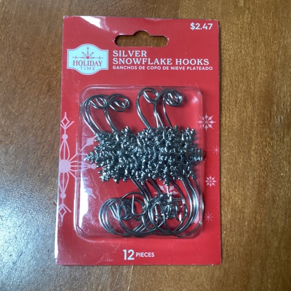 Christmas Decor Bundle: 3 Packs Ornament hooks/Ornaments - Picture 4 of 12